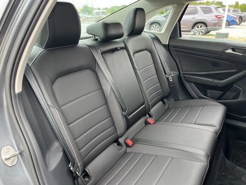 Used 2023 Volkswagen Jetta SE FWD image 27