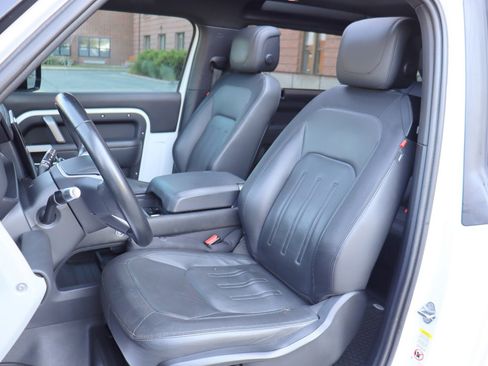 Used 2022 Land Rover Defender 90 X-Dynamic HSE AWD/4WD image 11