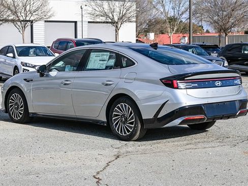 New 2025 Hyundai Sonata Limited image 7