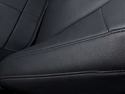 Certified 2020 Mercedes-Benz GLB 250 image 29