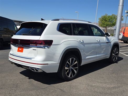 New 2025 Volkswagen Atlas SEL Premium R-Line image 11