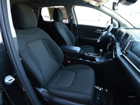 Used 2024 Kia Sportage LX image 26
