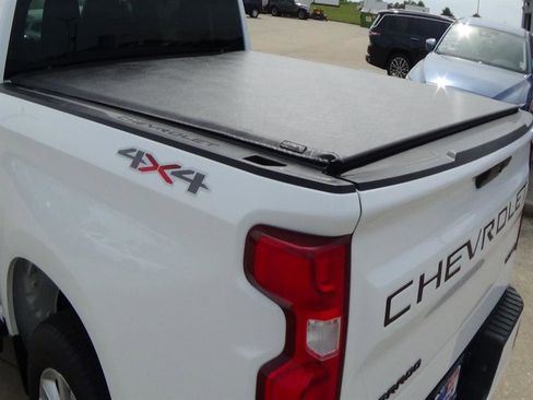 Used 2021 Chevrolet Silverado 1500 Custom w/ LPO, Dark Essentials Package image 9