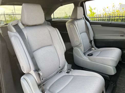 Used 2021 Honda Odyssey EX image 25
