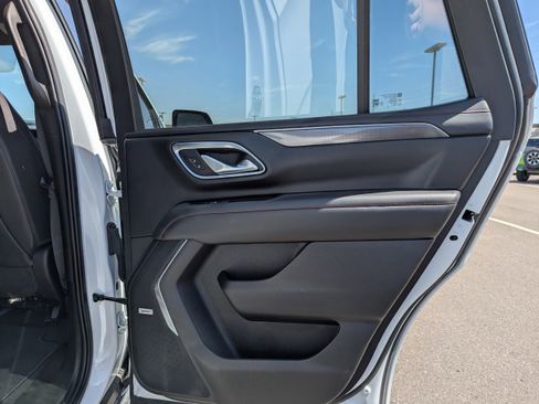 Certified 2022 Chevrolet Tahoe RST w/ Sport Performance Package AWD/4WD image 43