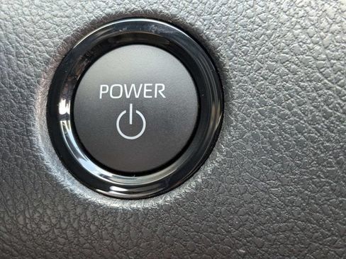 Used 2026 Toyota Camry SE FWD image 26