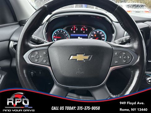Used 2021 Chevrolet Traverse LT image 27
