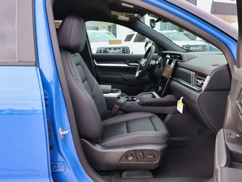 New 2026 GMC Terrain Elevation w/ Elevation Premium Package image 29