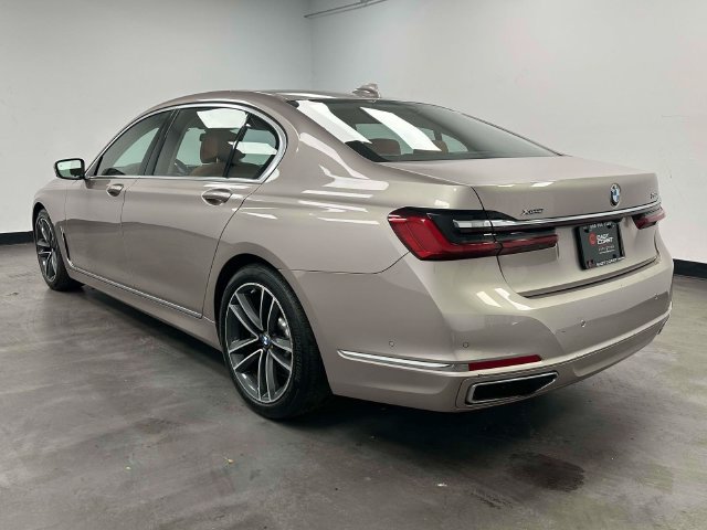 Used 2021 BMW 750i xDrive AWD/4WD image 10