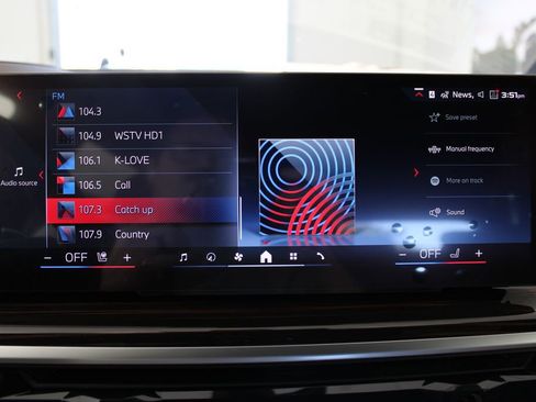 Used 2025 BMW X7 M60i image 13