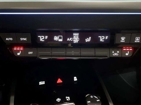 Used 2024 Audi Q4 e-tron Prestige image 54