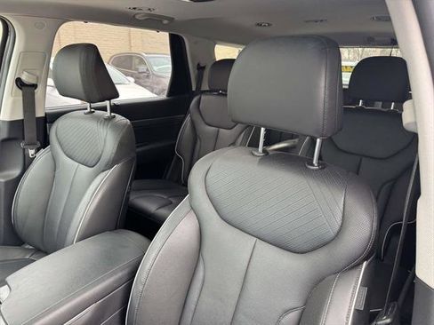 Used 2023 Hyundai Palisade SEL w/ Premium Package image 19