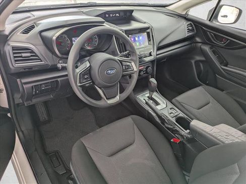 Used 2018 Subaru Impreza 2.0i Premium image 9