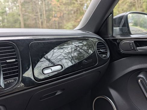 Used 2016 Volkswagen Beetle 1.8T Classic image 20