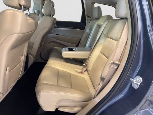Used 2021 Jeep Grand Cherokee Limited AWD/4WD image 14
