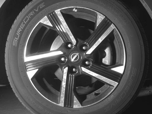 Used 2025 Nissan Sentra SV FWD image 13