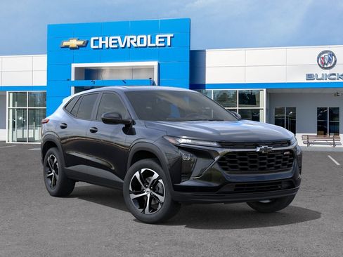 New 2026 Chevrolet Trax RS w/ Sunroof Package FWD image 28