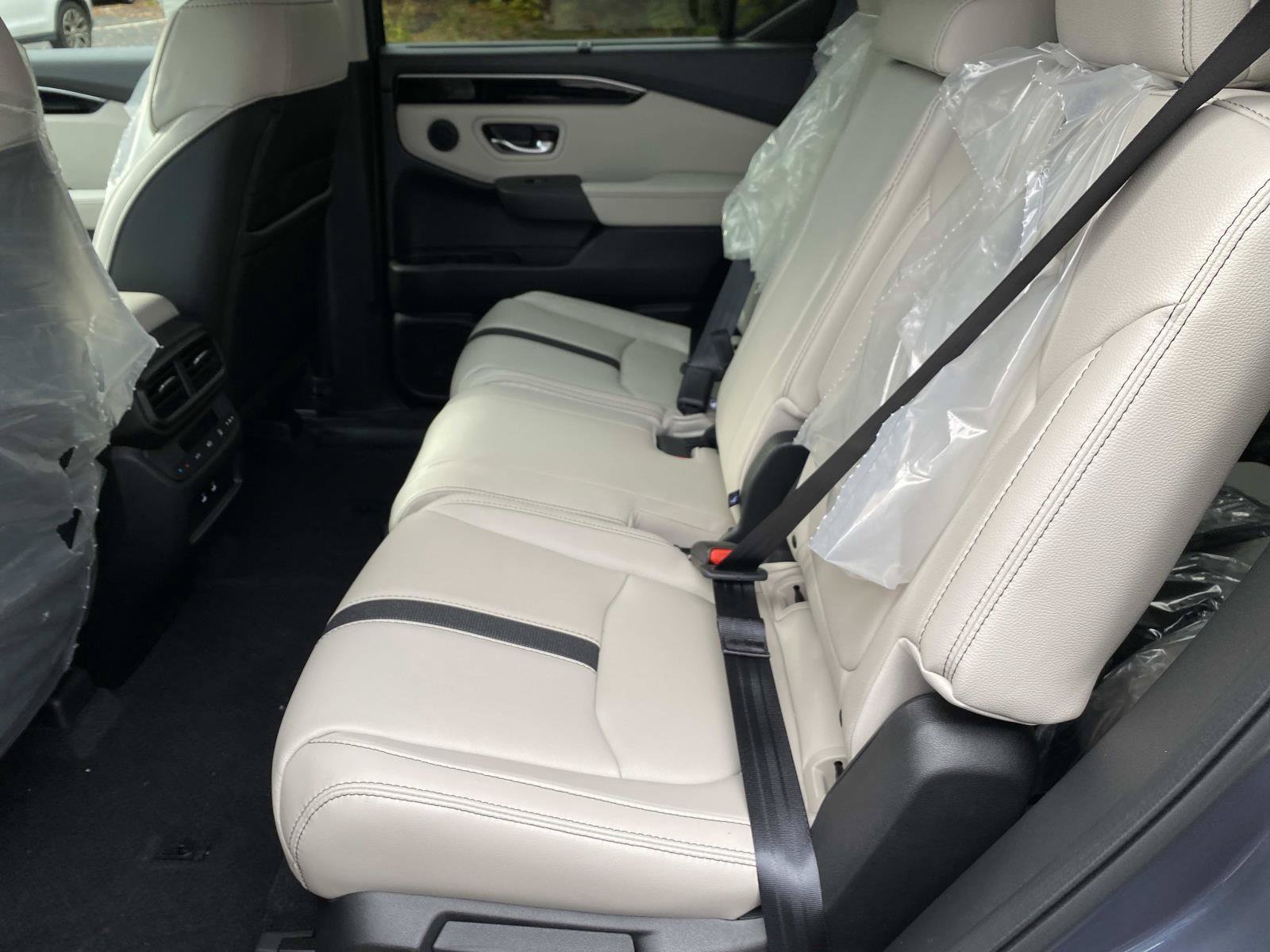 New 2026 Honda Pilot EX-L image 8
