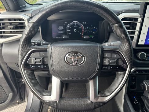 Used 2022 Toyota Tundra Platinum image 12
