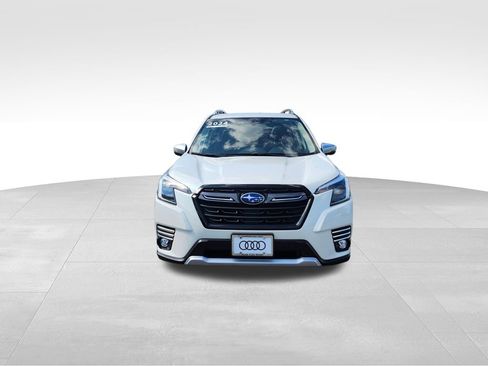 Used 2024 Subaru Forester Touring AWD/4WD image 2