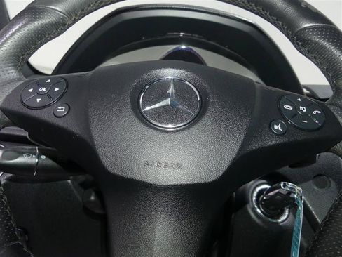 Used 2009 Mercedes-Benz C 63 AMG Sedan image 28
