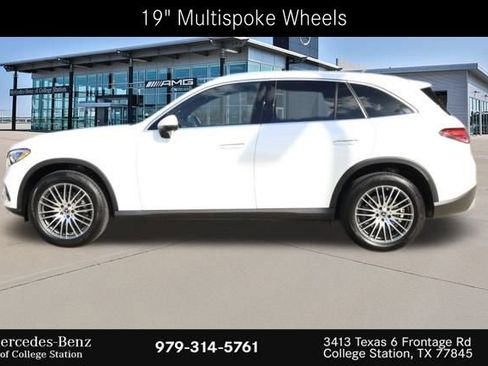 Certified 2025 Mercedes-Benz GLC 300 image 6