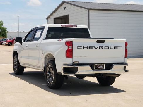 Used 2024 Chevrolet Silverado 1500 LT AWD/4WD image 7