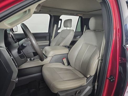 Used 2018 Ford Expedition Max XLT w/ Equipment Group 202A AWD/4WD image 25