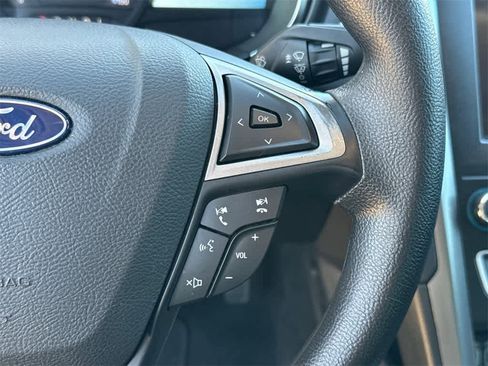 Used 2020 Ford Fusion SE image 22