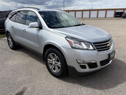 Used 2017 Chevrolet Traverse LT AWD/4WD image 1