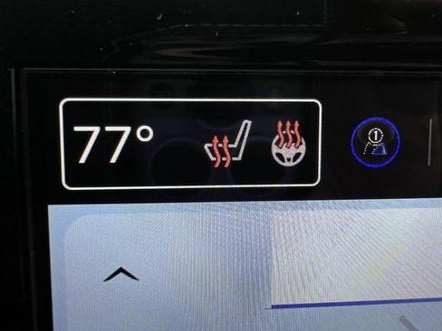 New 2026 Chrysler Voyager LX image 17