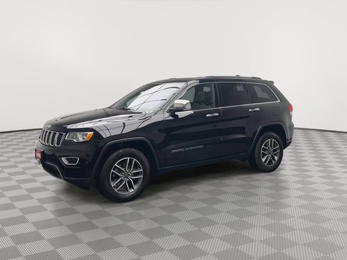Used 2019 Jeep Grand Cherokee Limited w/ Trailer Tow Group IV image 36