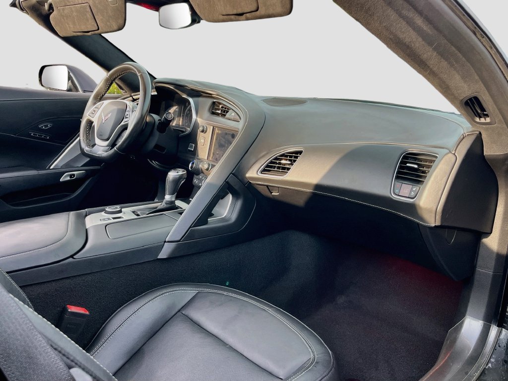Used 2019 Chevrolet Corvette Stingray Convertible w/ 3LT Preferred Equipment Group RWD image 27