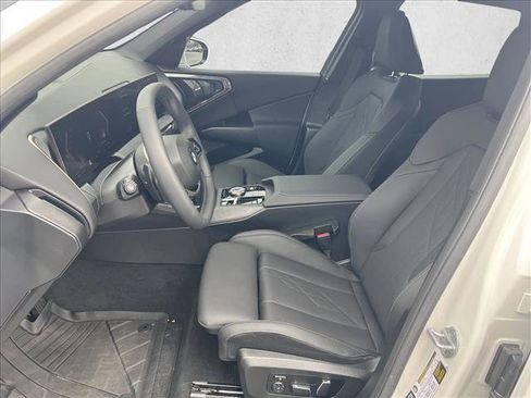 Used 2025 BMW X3 xDrive30i w/ Convenience Package image 10