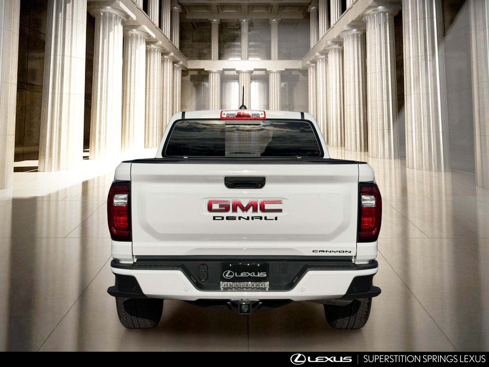 Used 2025 GMC Canyon Denali AWD/4WD image 5