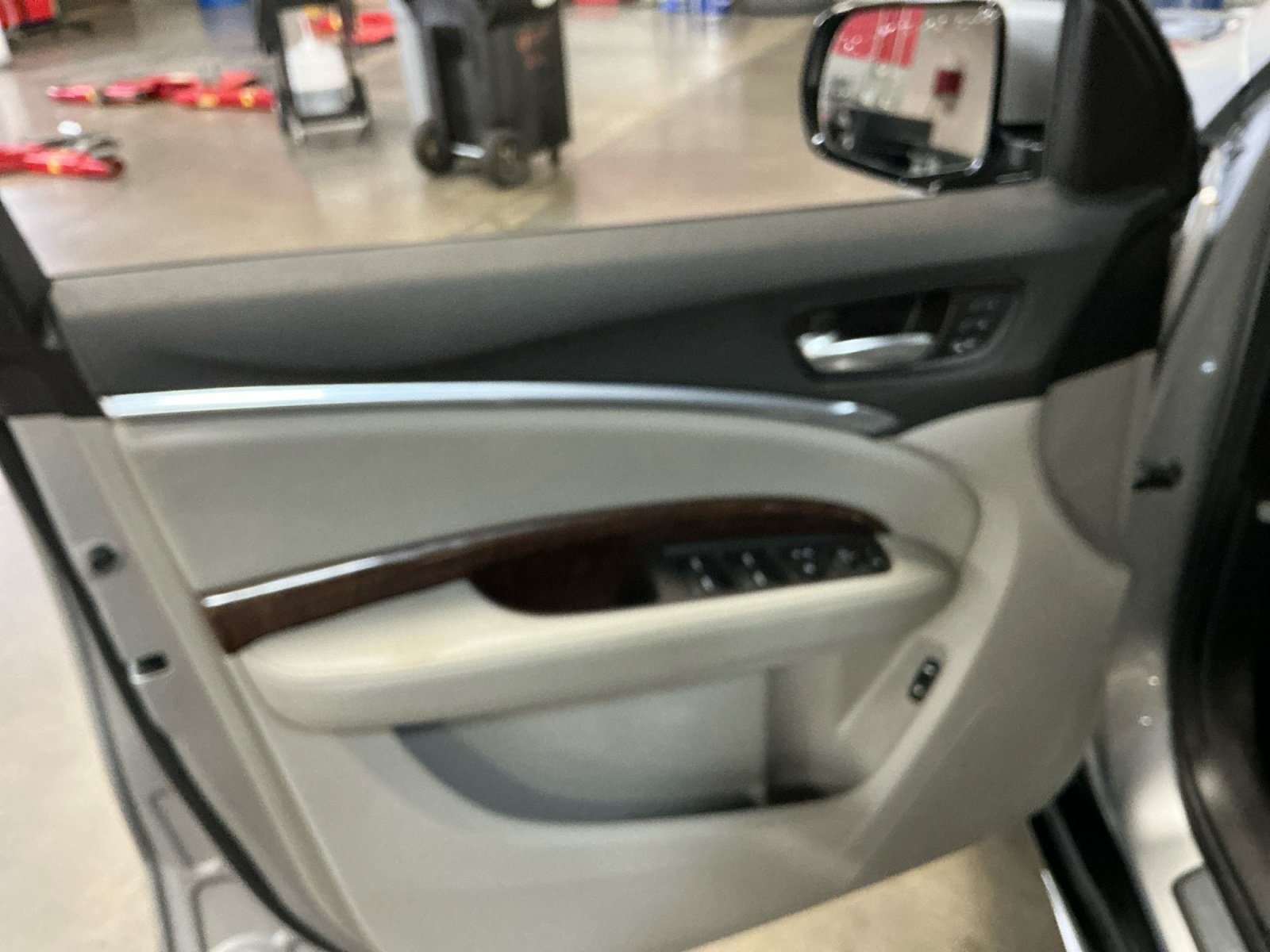 Used 2020 Acura MDX SH-AWD image 13
