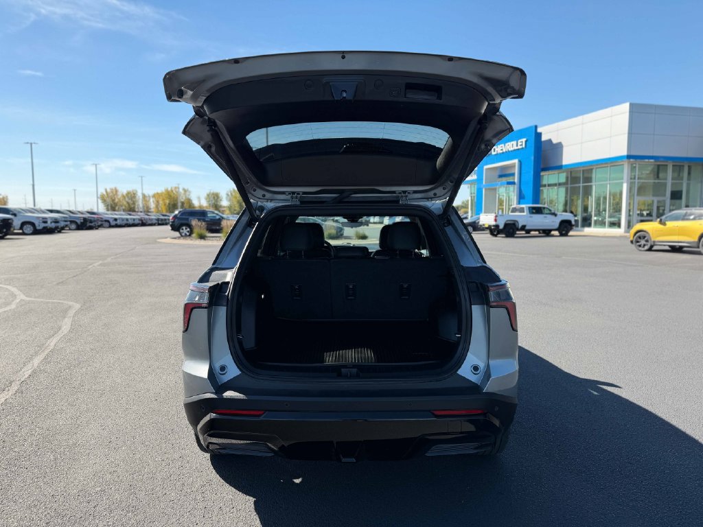 Used 2025 Chevrolet Equinox RS w/ Safety and Technology Package AWD/4WD image 15