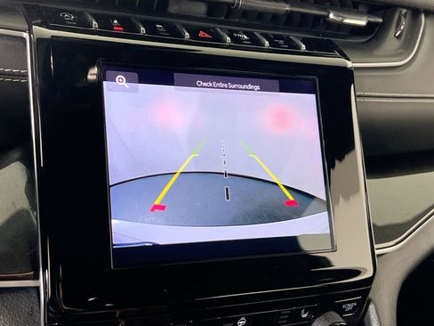 Used 2023 Jeep Grand Cherokee L Altitude image 13