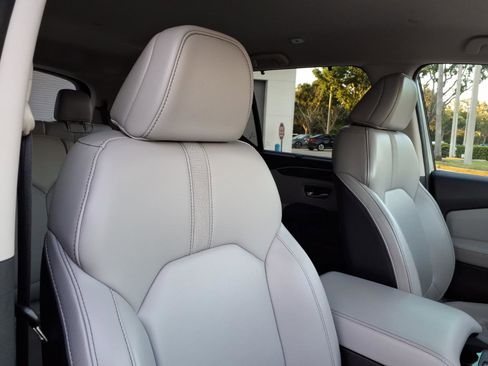 Certified 2023 Honda Pilot EX-L image 11