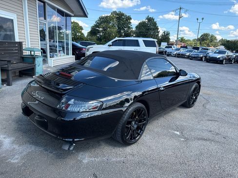 Used 2003 Porsche 911 Carrera 4 image 7