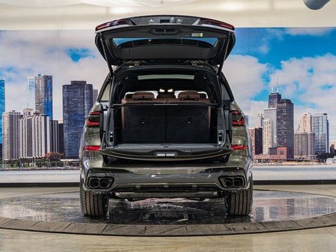 Used 2026 BMW X7 M60i image 12