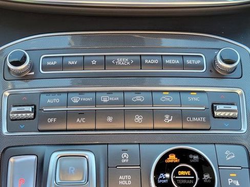 Used 2021 Hyundai Santa Fe Calligraphy image 29