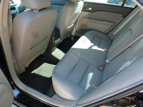 Used 2012 Ford Fusion SE image 10