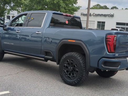 New 2025 GMC Sierra 2500 Denali w/ Denali Reserve Package image 6