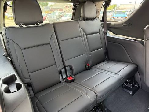 New 2026 GMC Yukon Denali w/ Denali Reserve Package AWD/4WD image 23