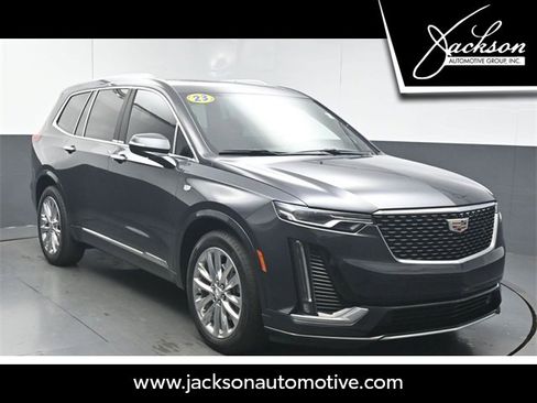 Used 2023 Cadillac XT6 Premium Luxury image 1