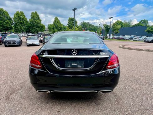 Used 2017 Mercedes-Benz C 300 4MATIC Sedan image 6