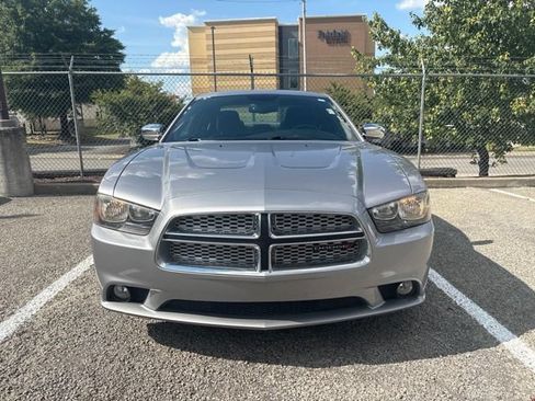Used 2013 Dodge Charger SXT RWD image 10