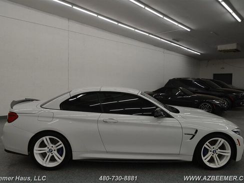 Used 2018 BMW M4 Convertible image 8