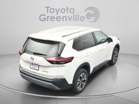 Used 2023 Nissan Rogue SV AWD/4WD image 15